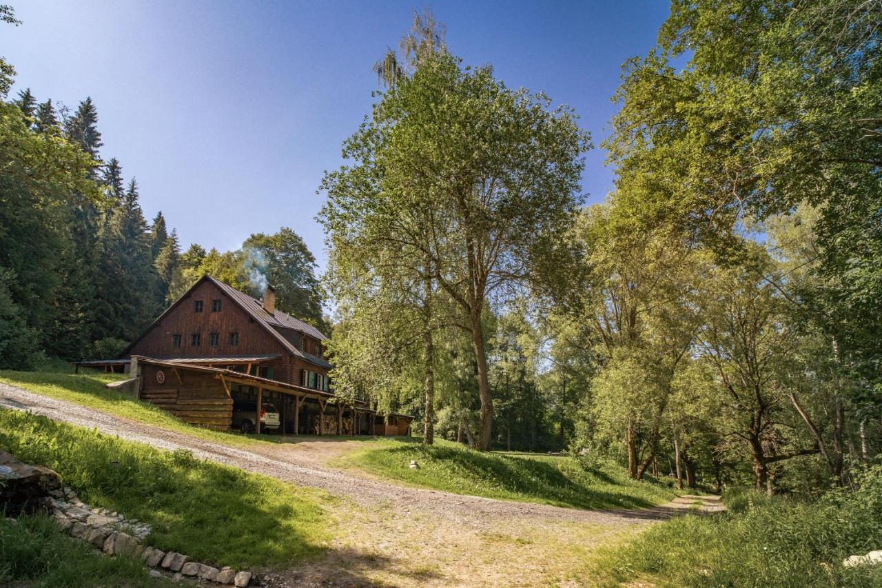 Hotel U Šumavských pramenů Kasperske Hory Exteriér fotografie